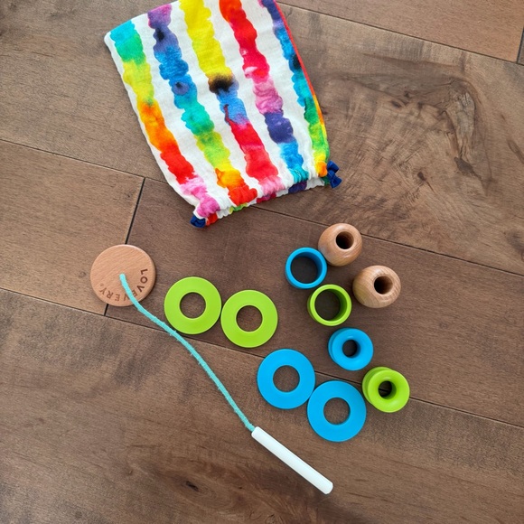 Lovevery The Adventurer Play Kit 16-18 Months - Picture 10 of 15